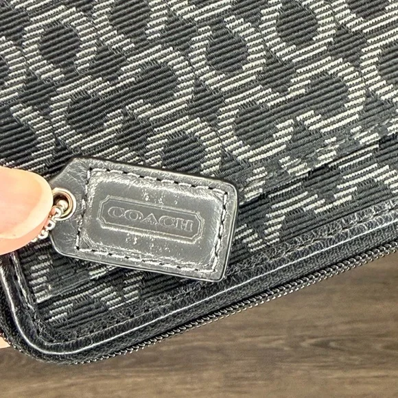 Coach Madison Needlepoint Signature Double Zip Wallet - Picture 15 of 15